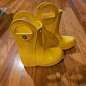 Crocs kids rain boots 11